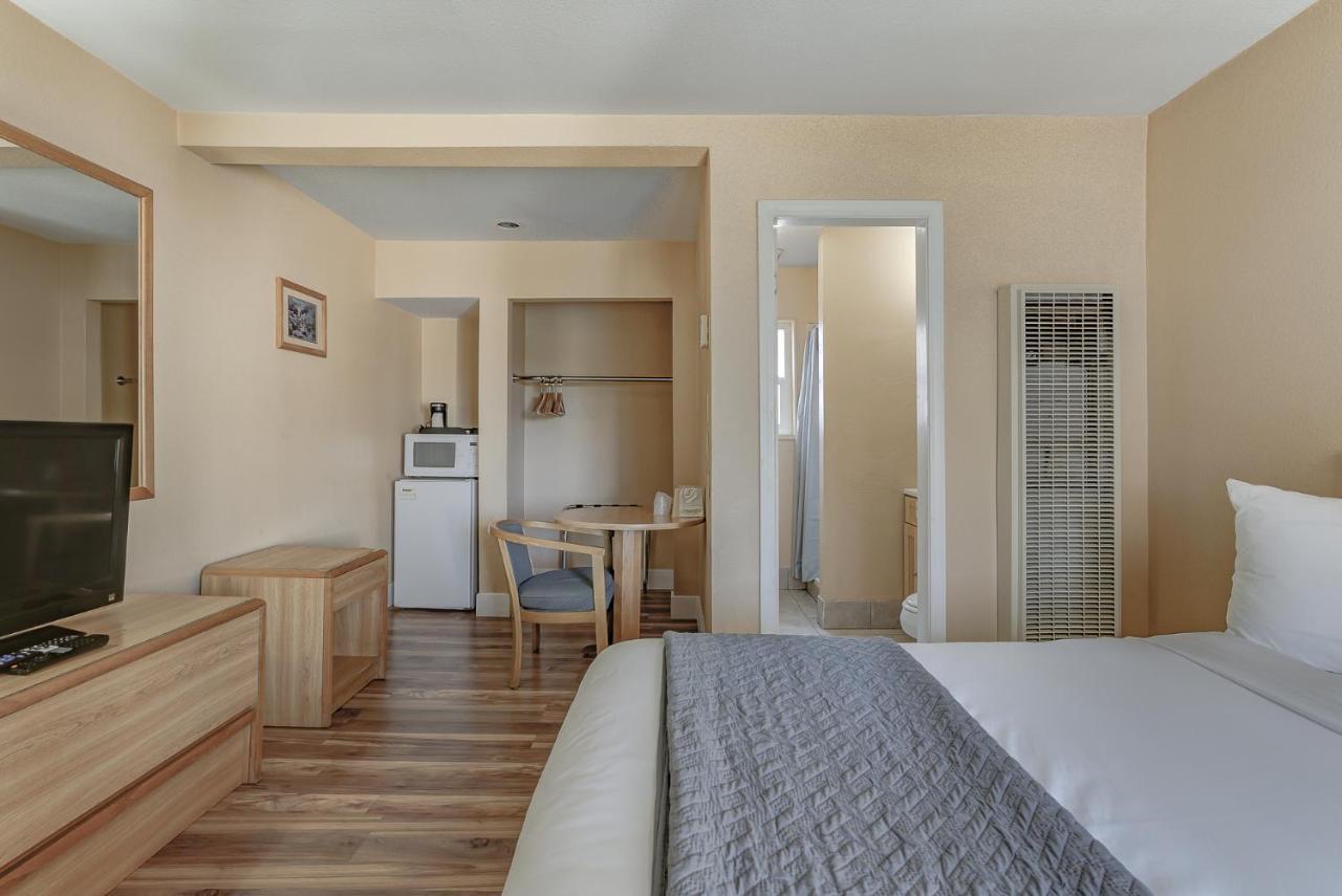 Shasta Pines Motel & Suites Burney Zewnętrze zdjęcie