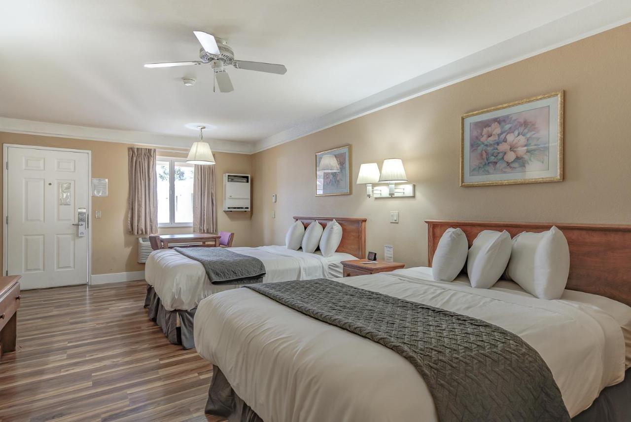 Shasta Pines Motel & Suites Burney Zewnętrze zdjęcie