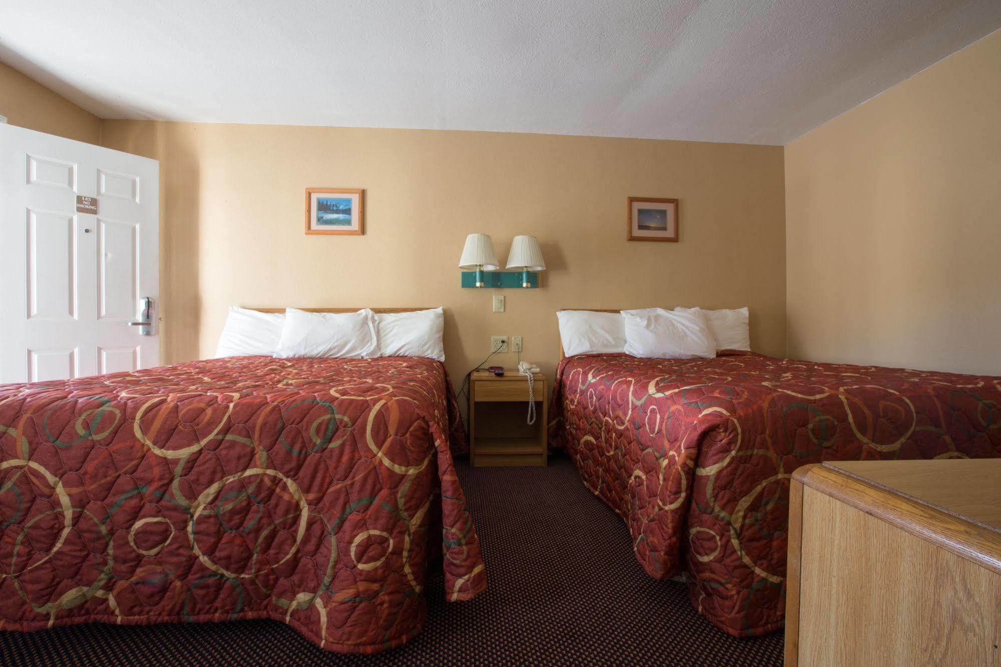 Shasta Pines Motel & Suites Burney Zewnętrze zdjęcie